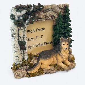 3D Ceramic Sitting Wolf in Forest Small Picture Frame, Cracker Barrel, 2x3 Photo